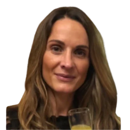 Kirstie, Accounts & Finance at ShutterLuxe.